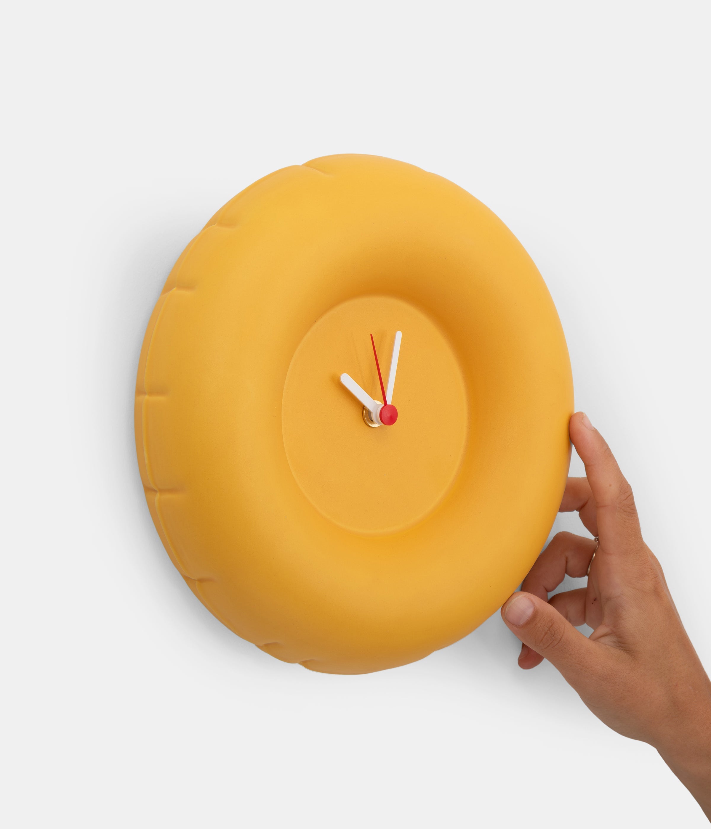 Clock 'HOLLY' Matte - Yolk
